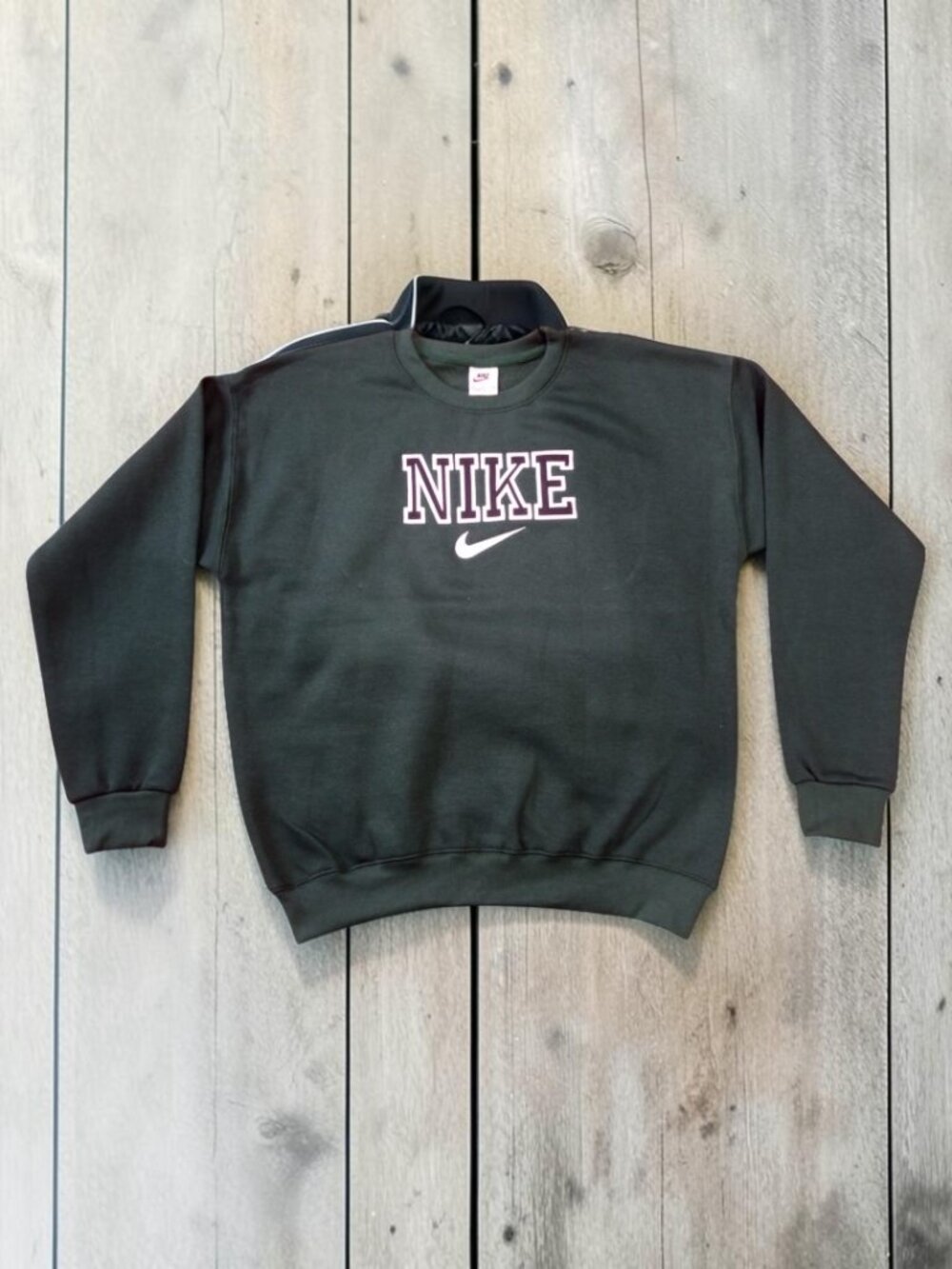Nike vintage reworked embroidered unisex sweatshirt size M
